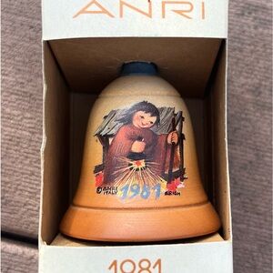 Anir Holiday Bell 1981